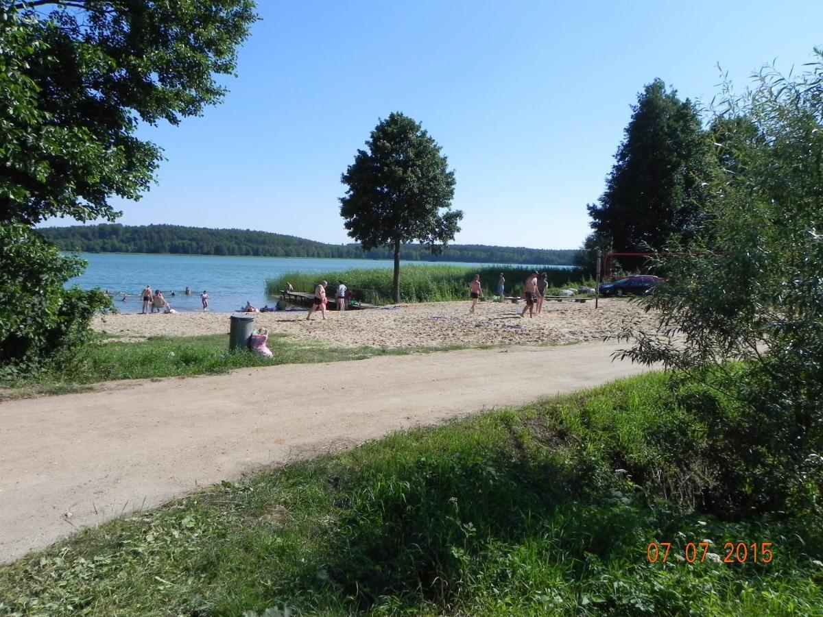 Dom Nad Jeziorem Lakorz Екстер'єр фото
